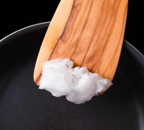 Cách khắc phục dầu dừa bị đông khi trời lạnh Cách khắc phục dầu dừa bị đông khi trời lạnh