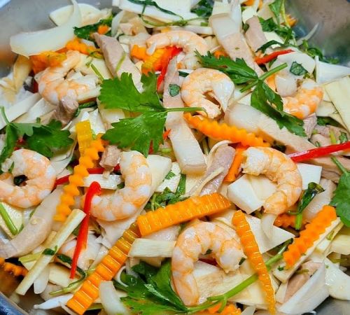 Khẩu vị của gỏi củ hủ dừa so với các loại gỏi khác