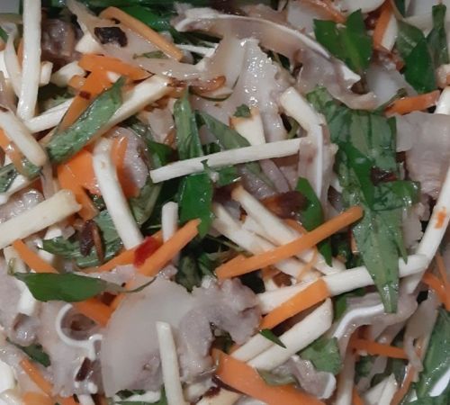 Cách chế biến lẩu củ hủ dừa