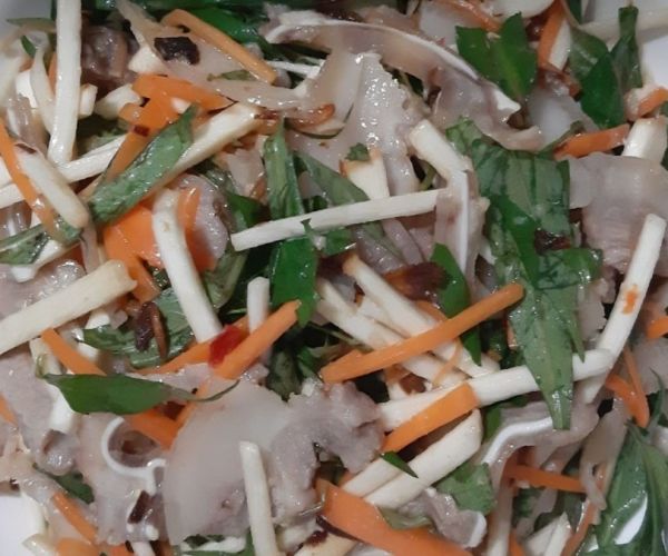 Cách chế biến lẩu củ hủ dừa