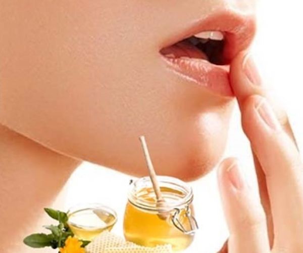 Dầu dừa Bến Tre giải pháp hiệu quả chống khô môi